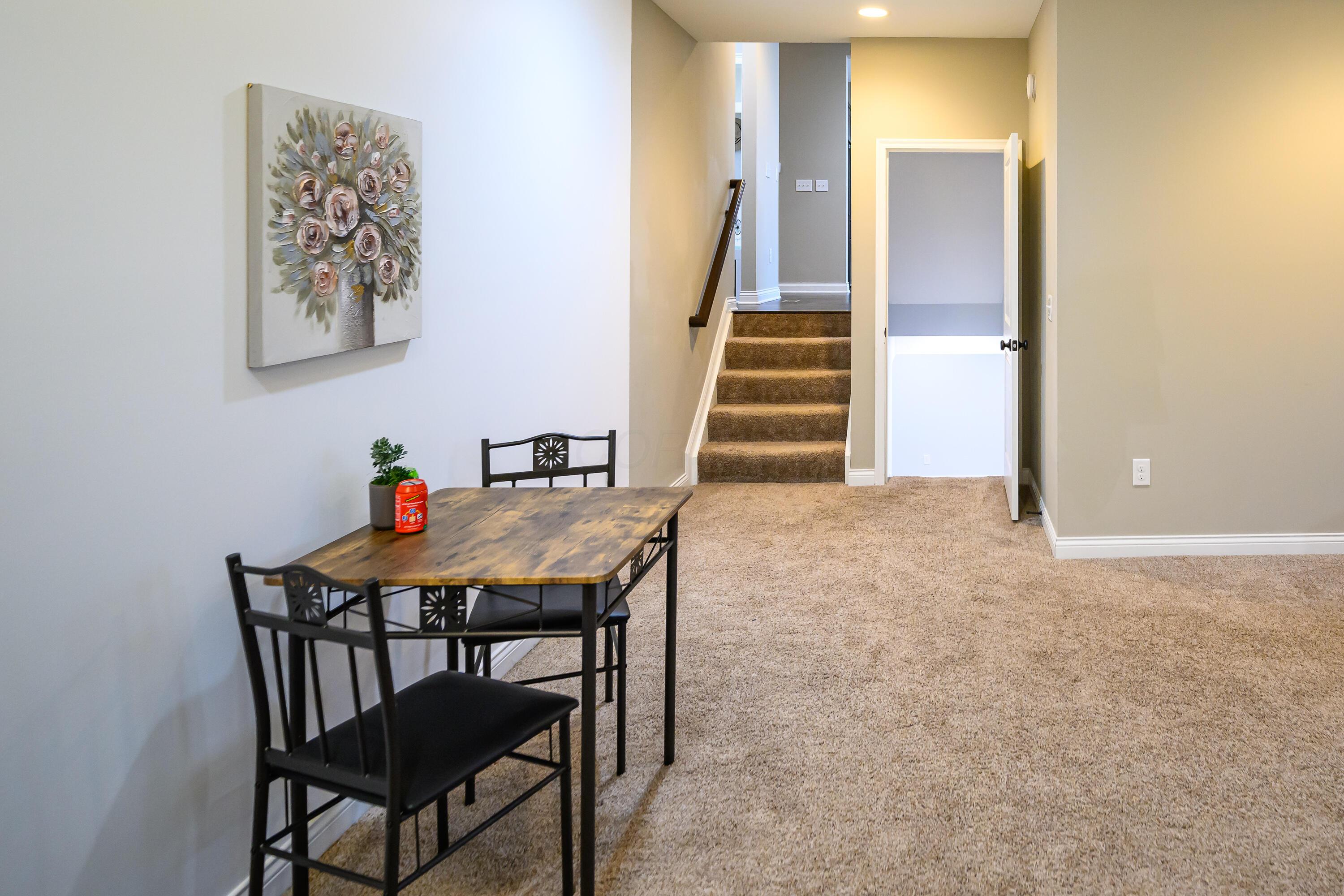 8007 Finch Leaf Drive