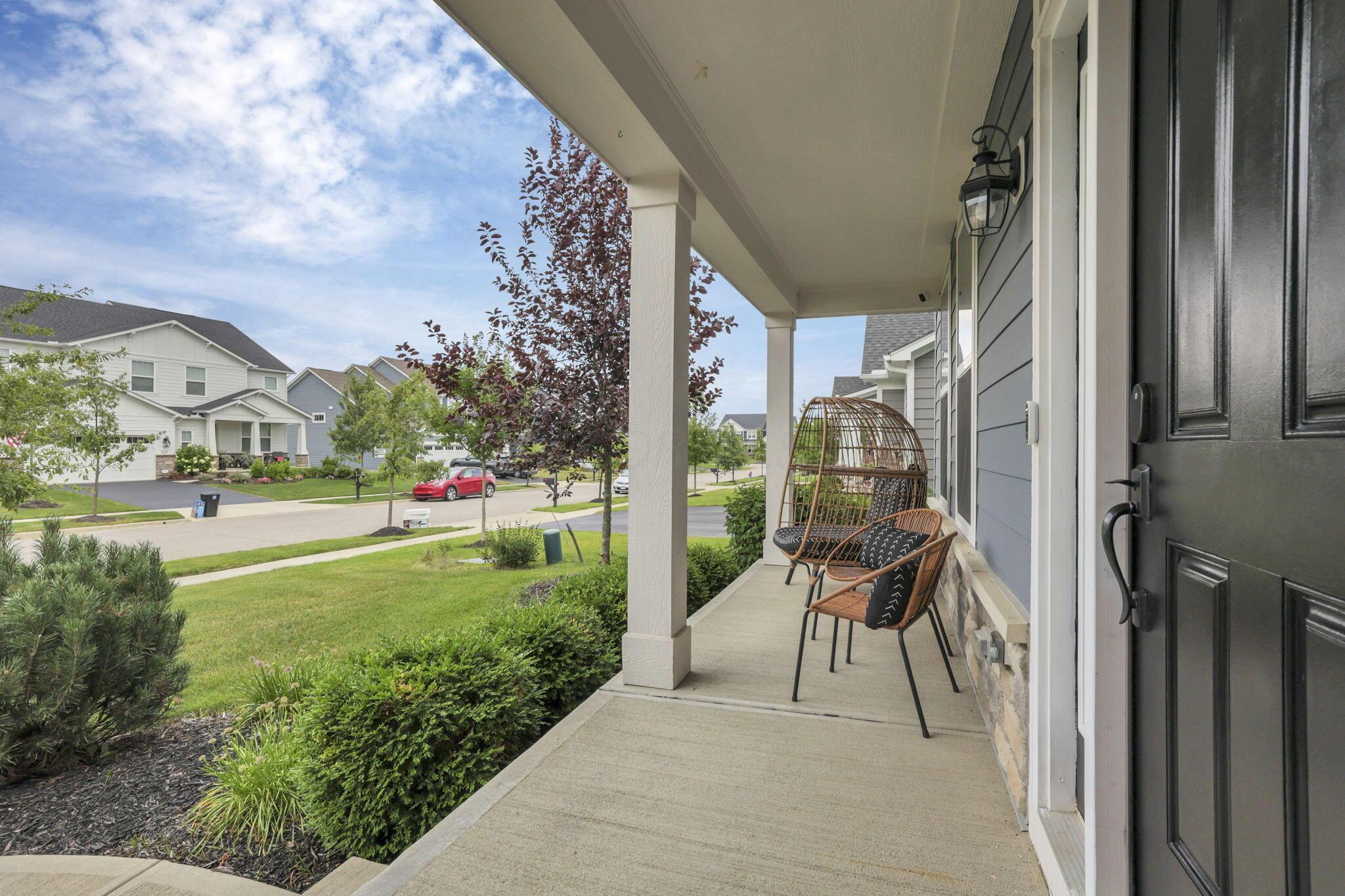 8007 Finch Leaf Drive