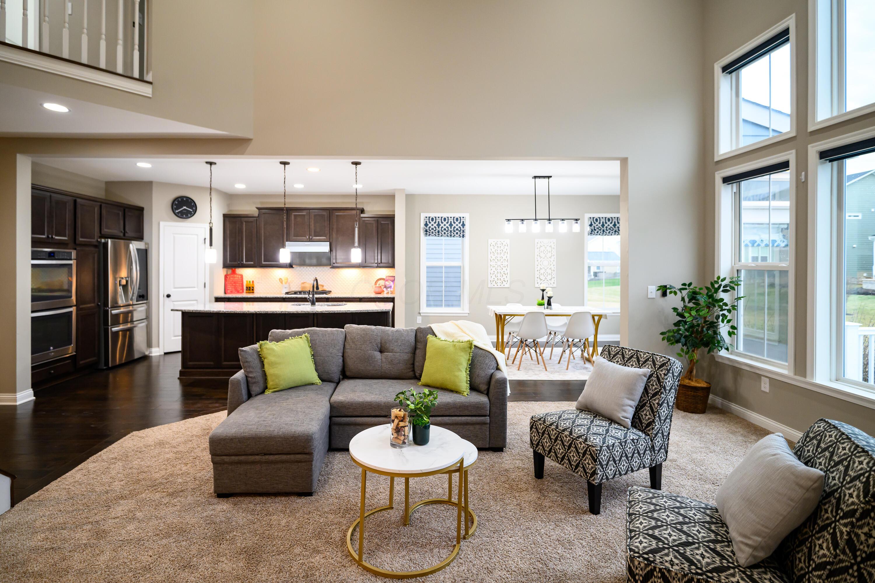 8007 Finch Leaf Drive