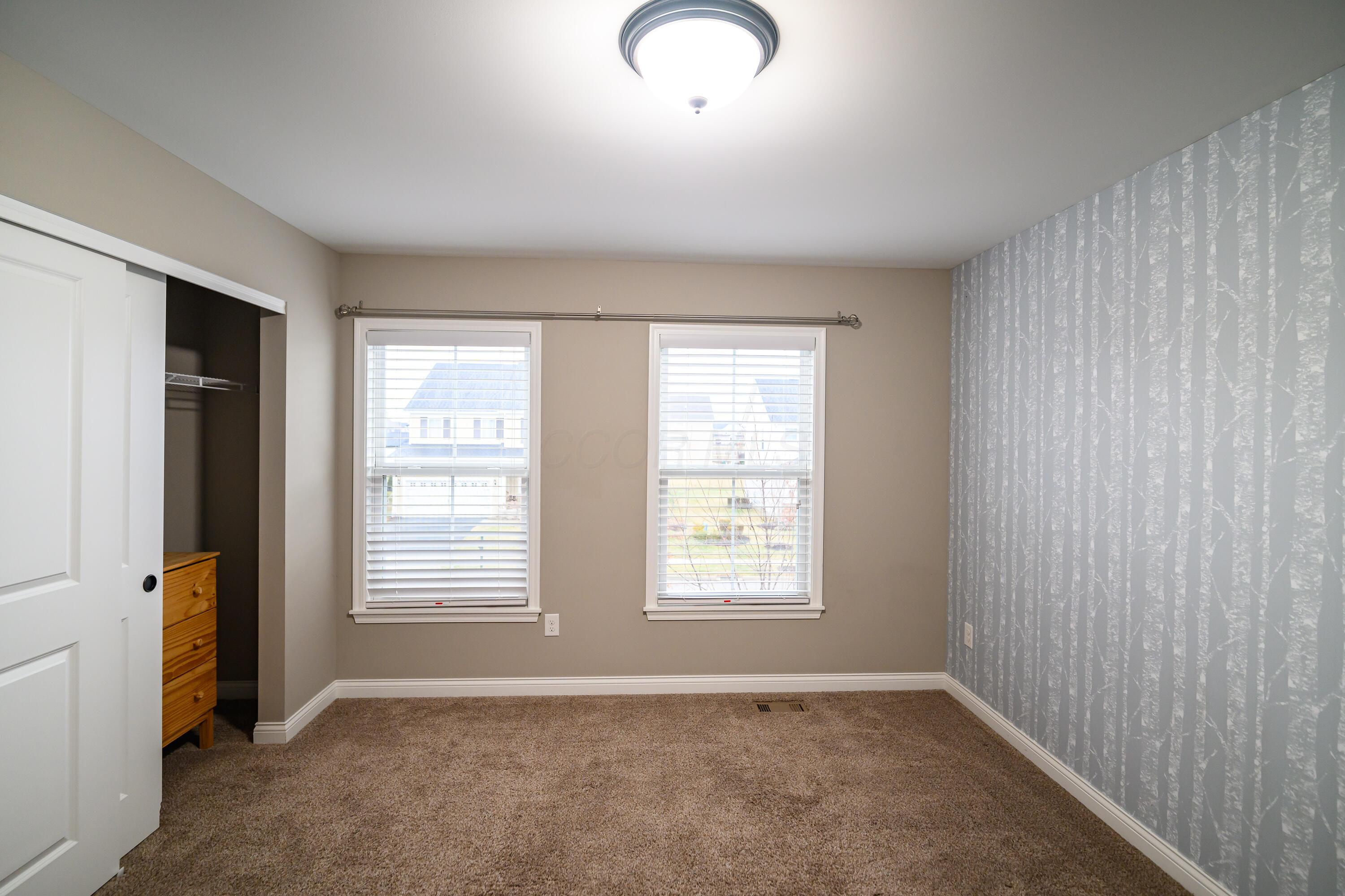 8007 Finch Leaf Drive