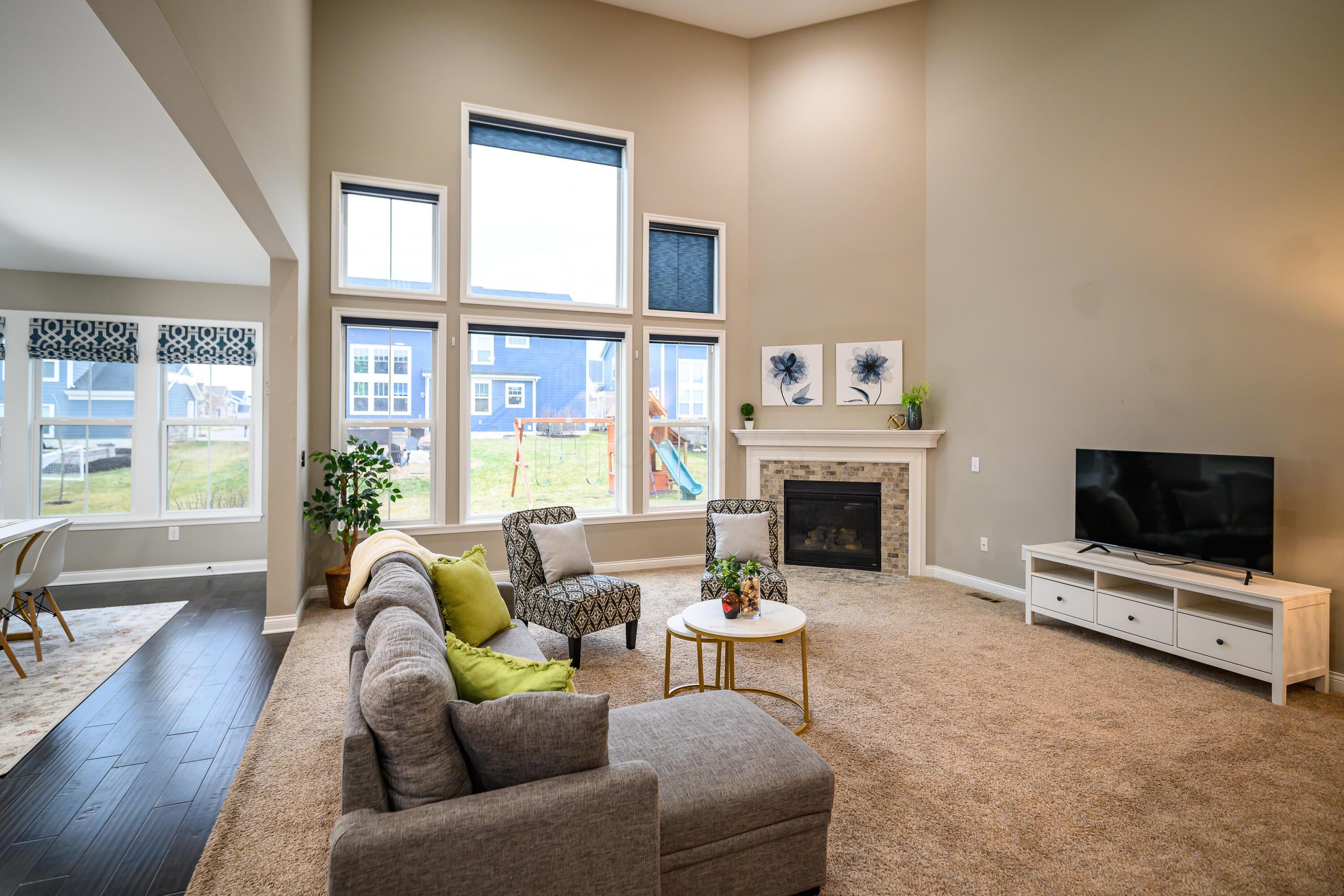 8007 Finch Leaf Drive