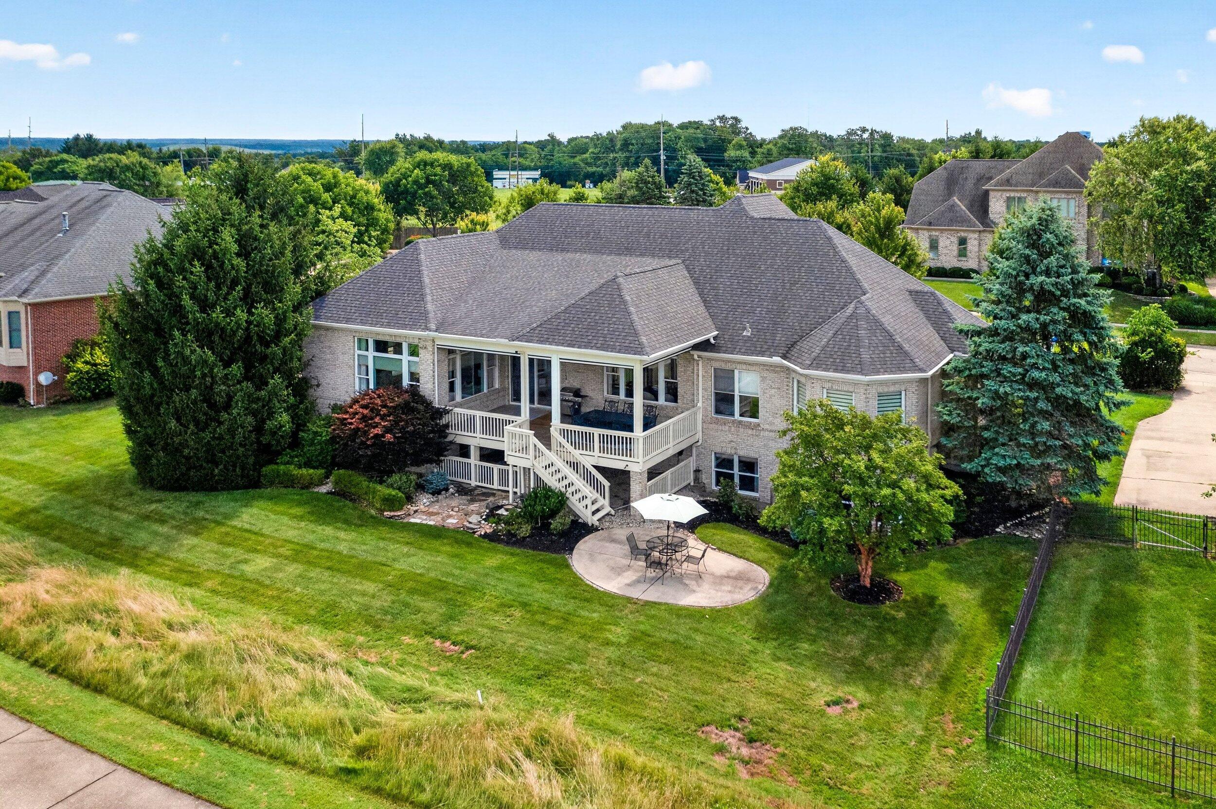 5521 Oak View Drive