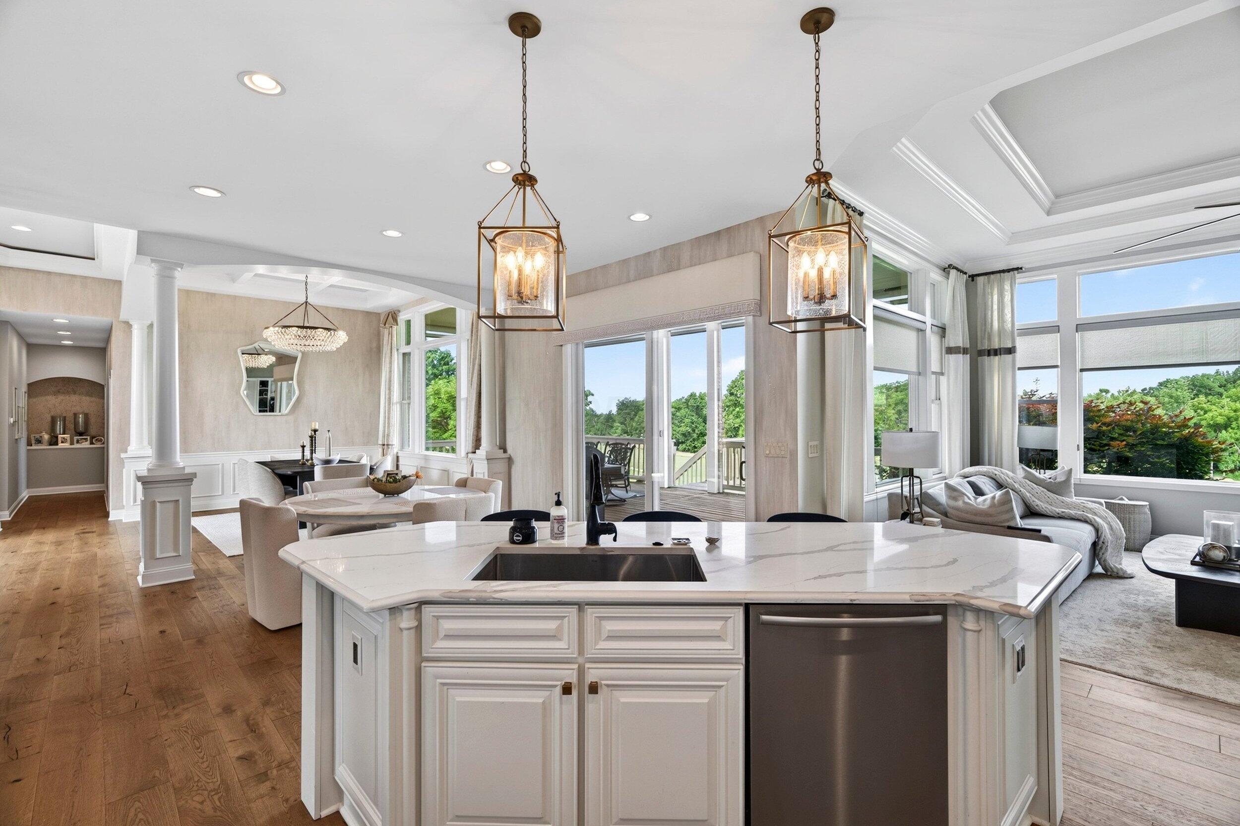 5521 Oak View Drive