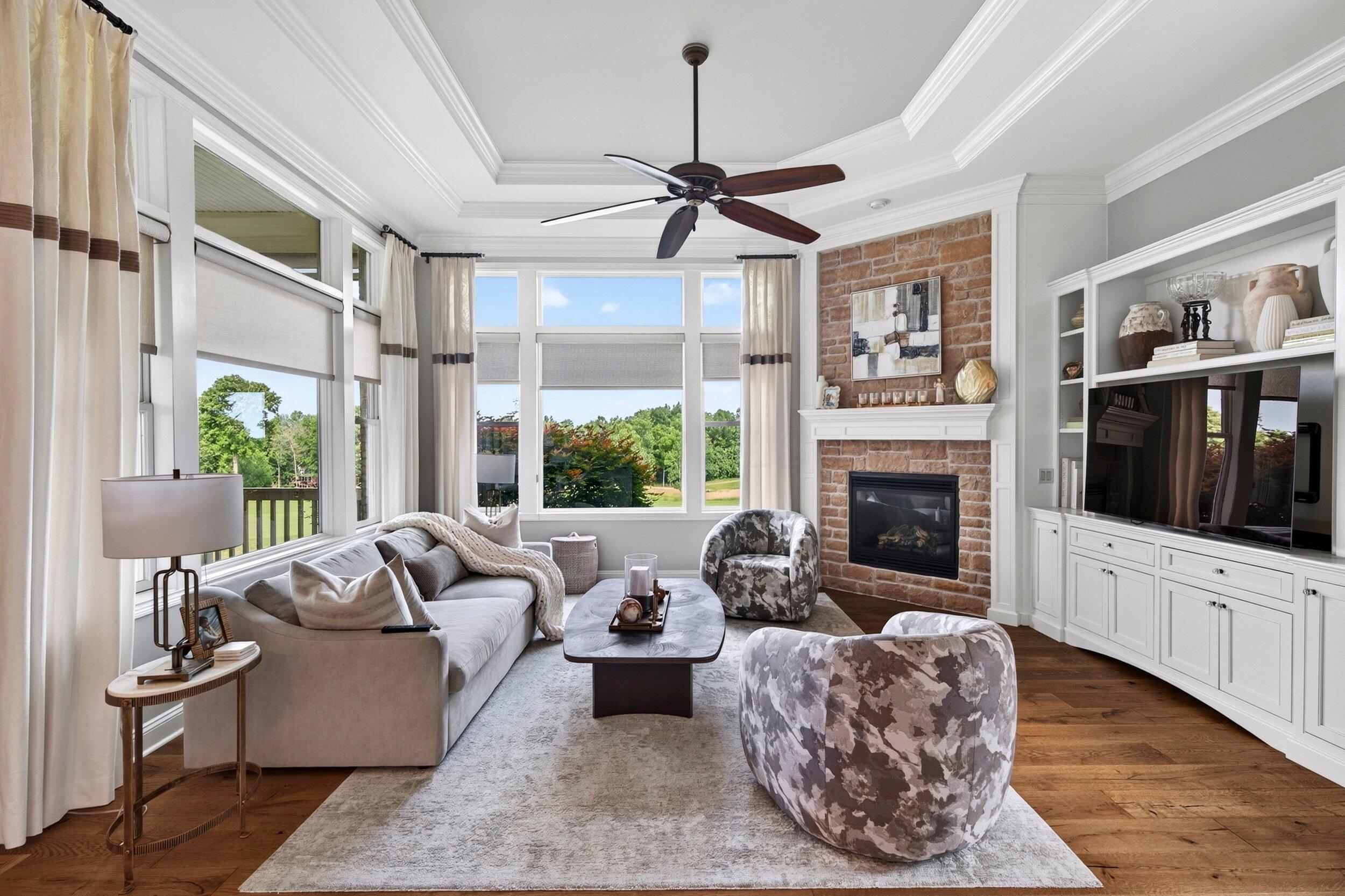 5521 Oak View Drive