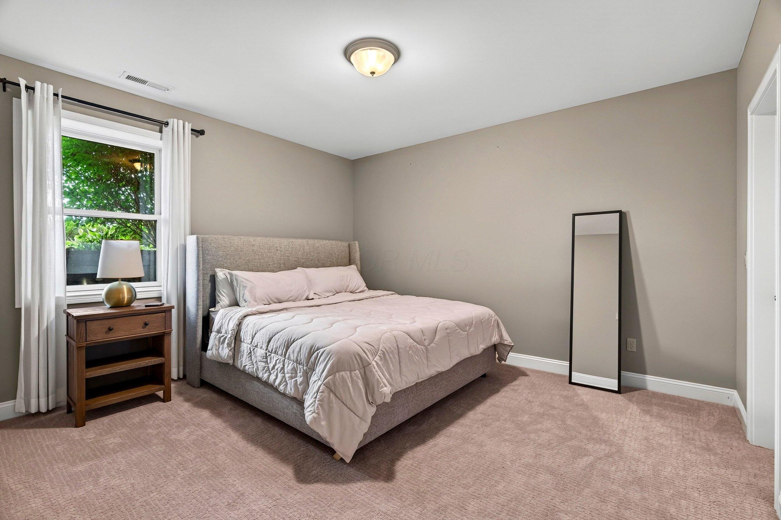 5521 Oak View Drive