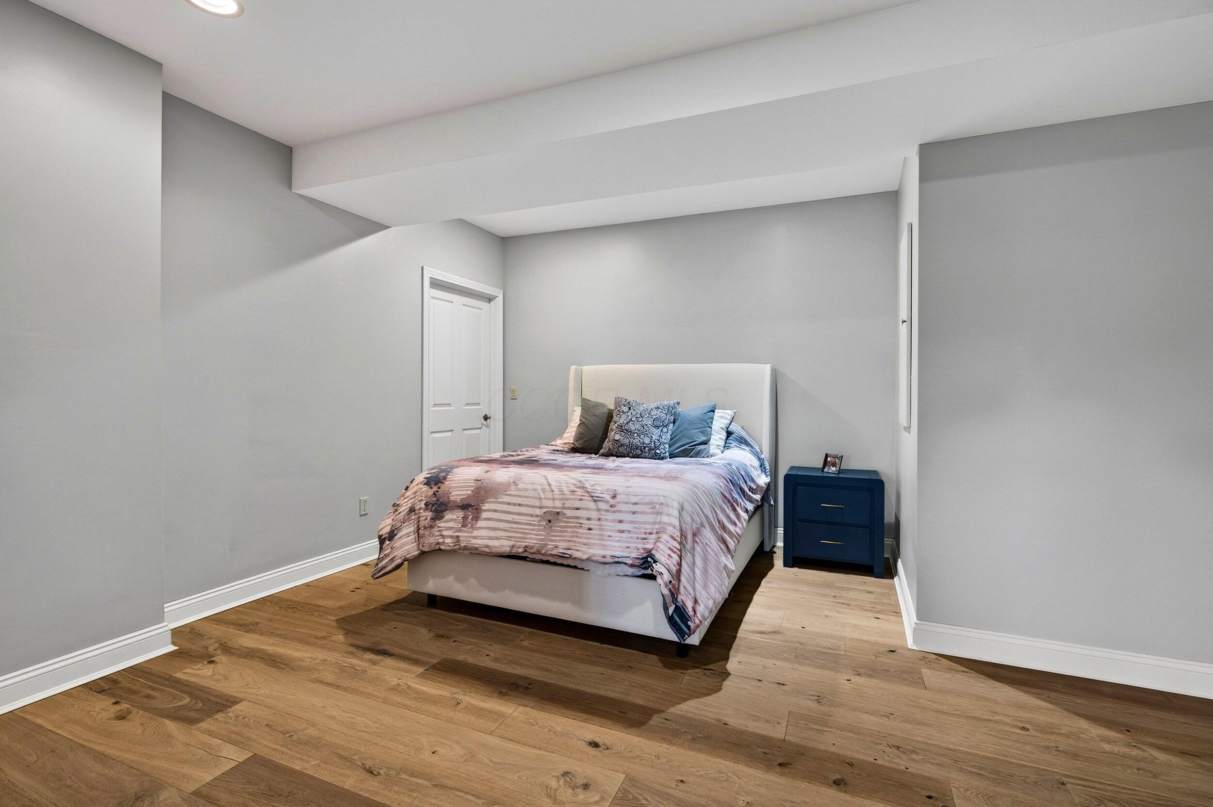 5521 Oak View Drive