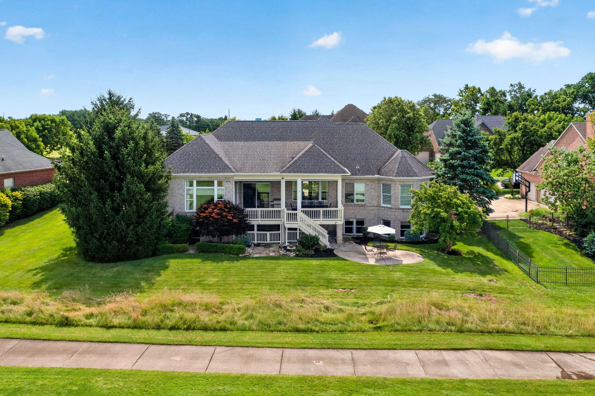 5521 Oak View Drive
