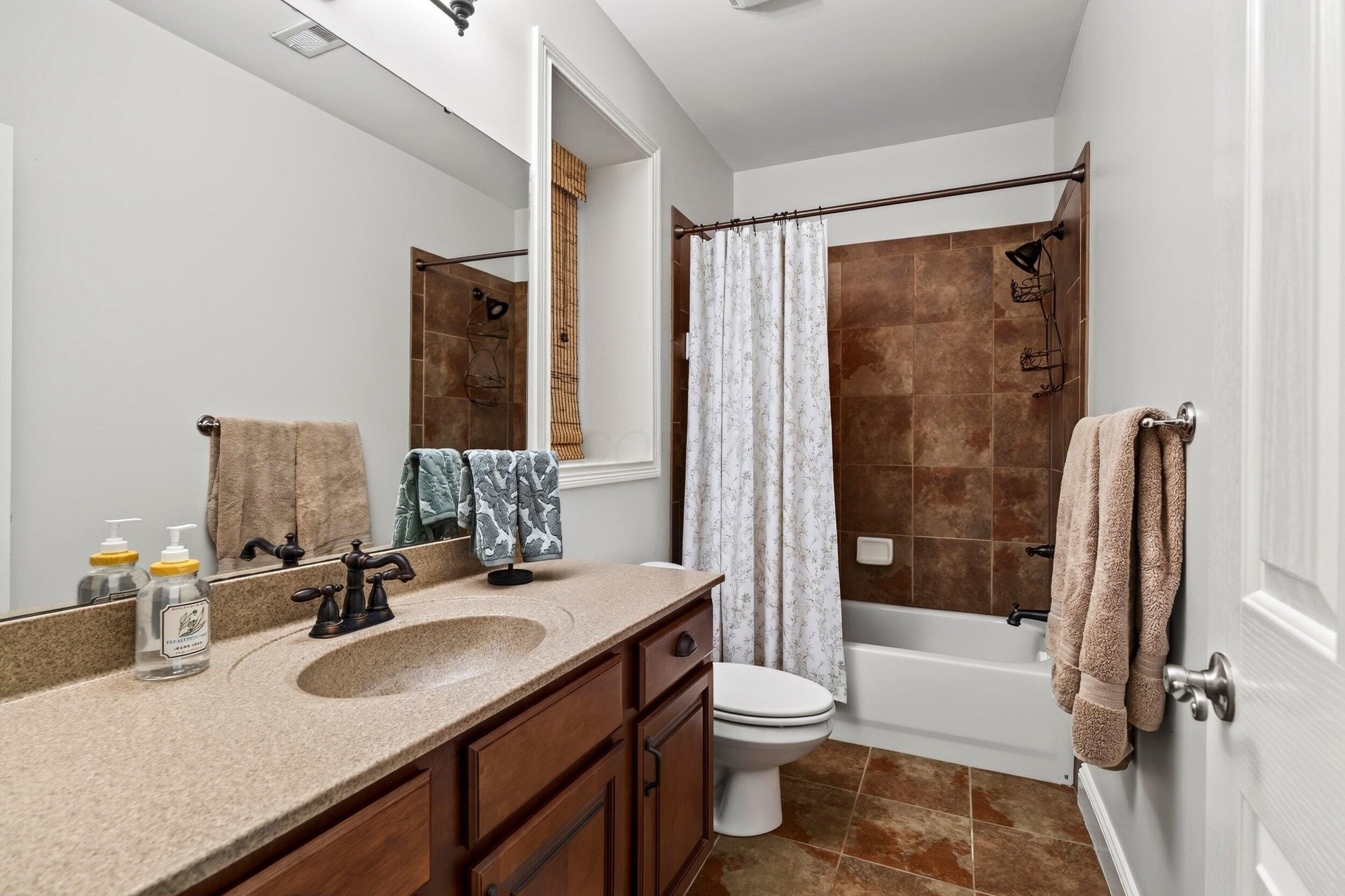 5521 Oak View Drive