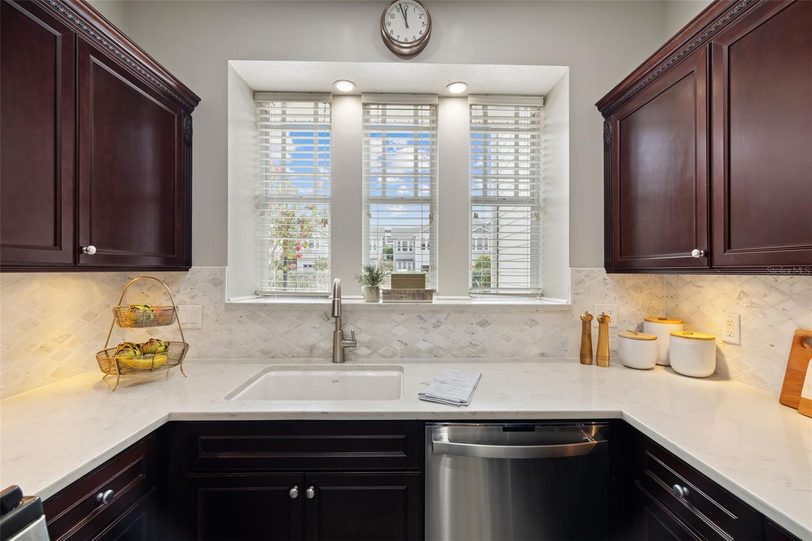 2311 W MORRISON AVE #6