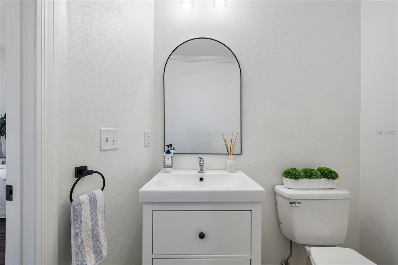 18102 FAIRPOINT PL