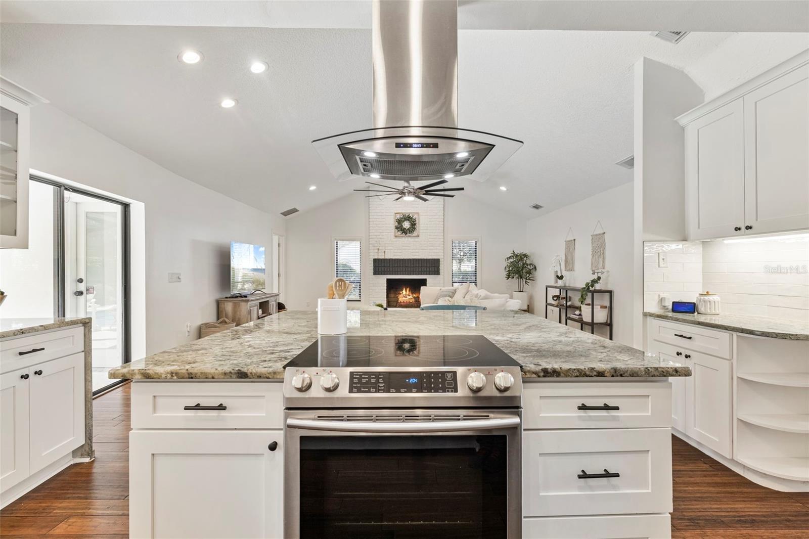 18102 FAIRPOINT PL