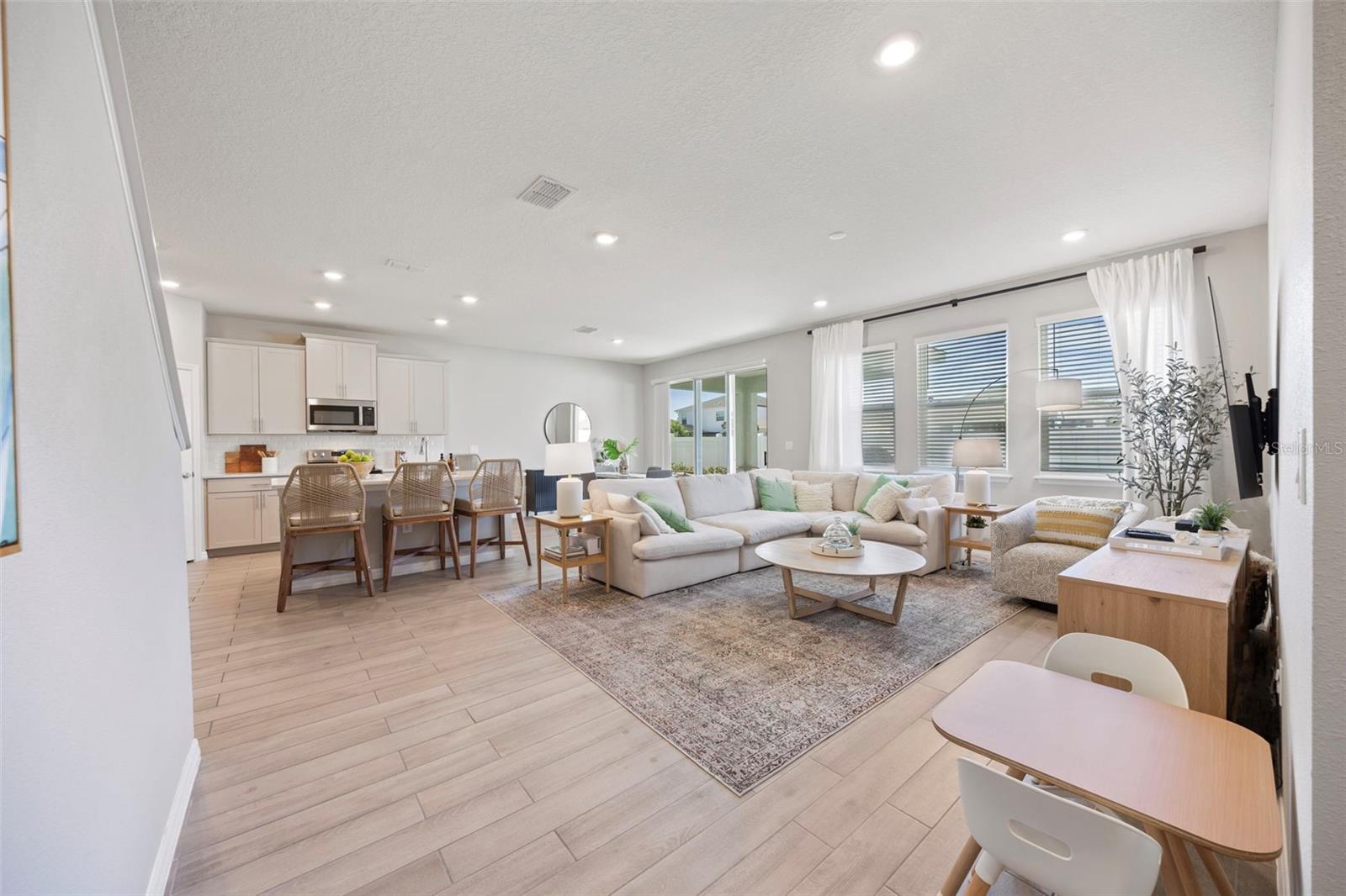 10906 KIDRON VALLEY LN