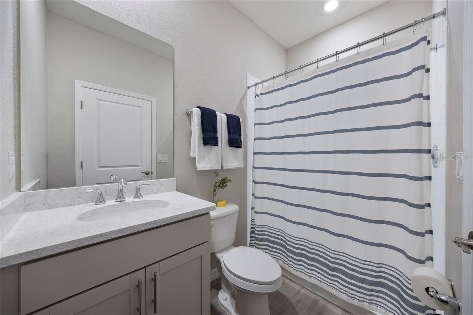 10906 KIDRON VALLEY LN