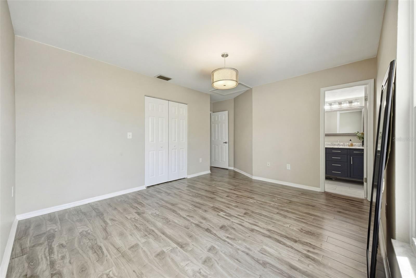 2497 HERON TER #C106