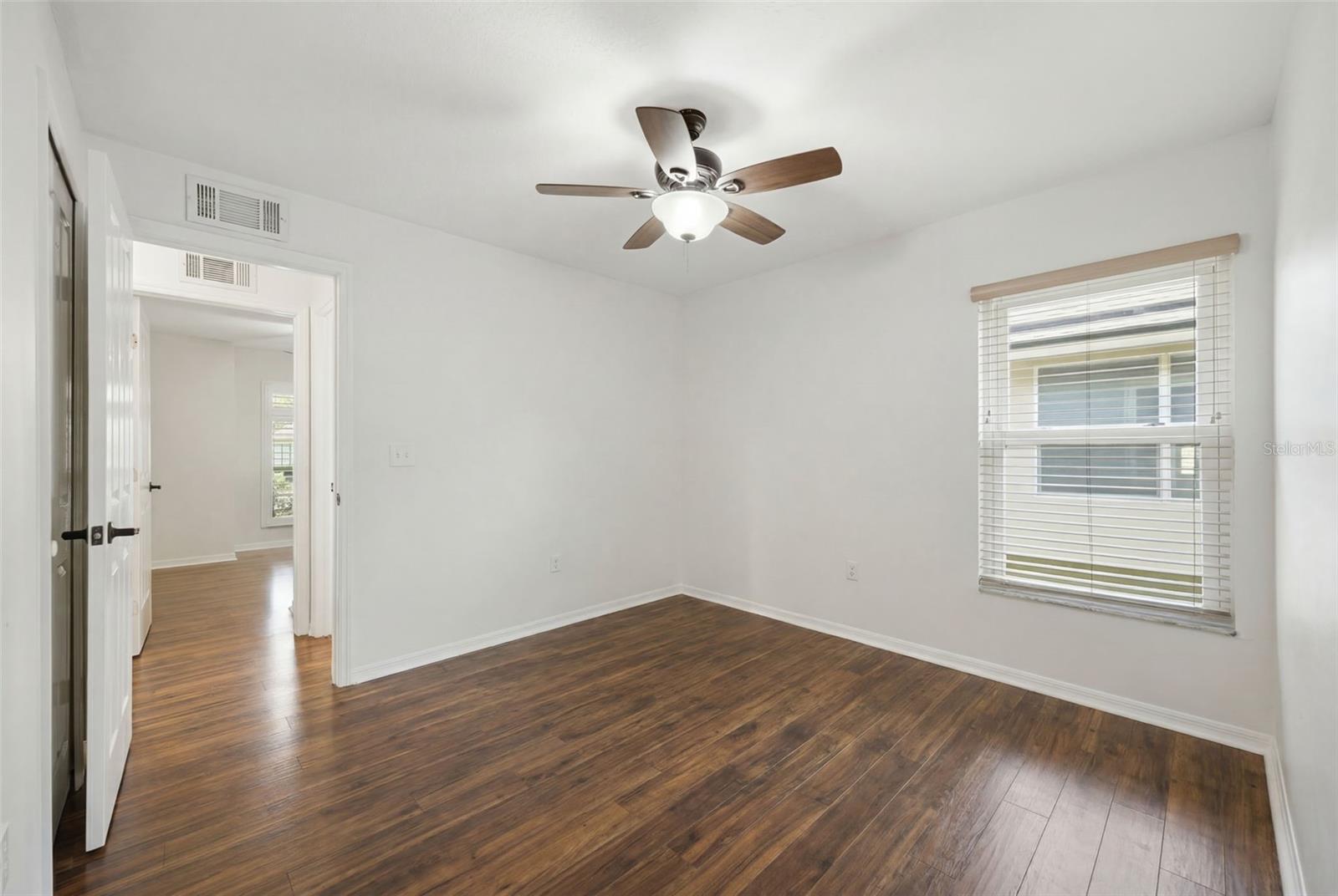 12327 GLENFIELD AVE