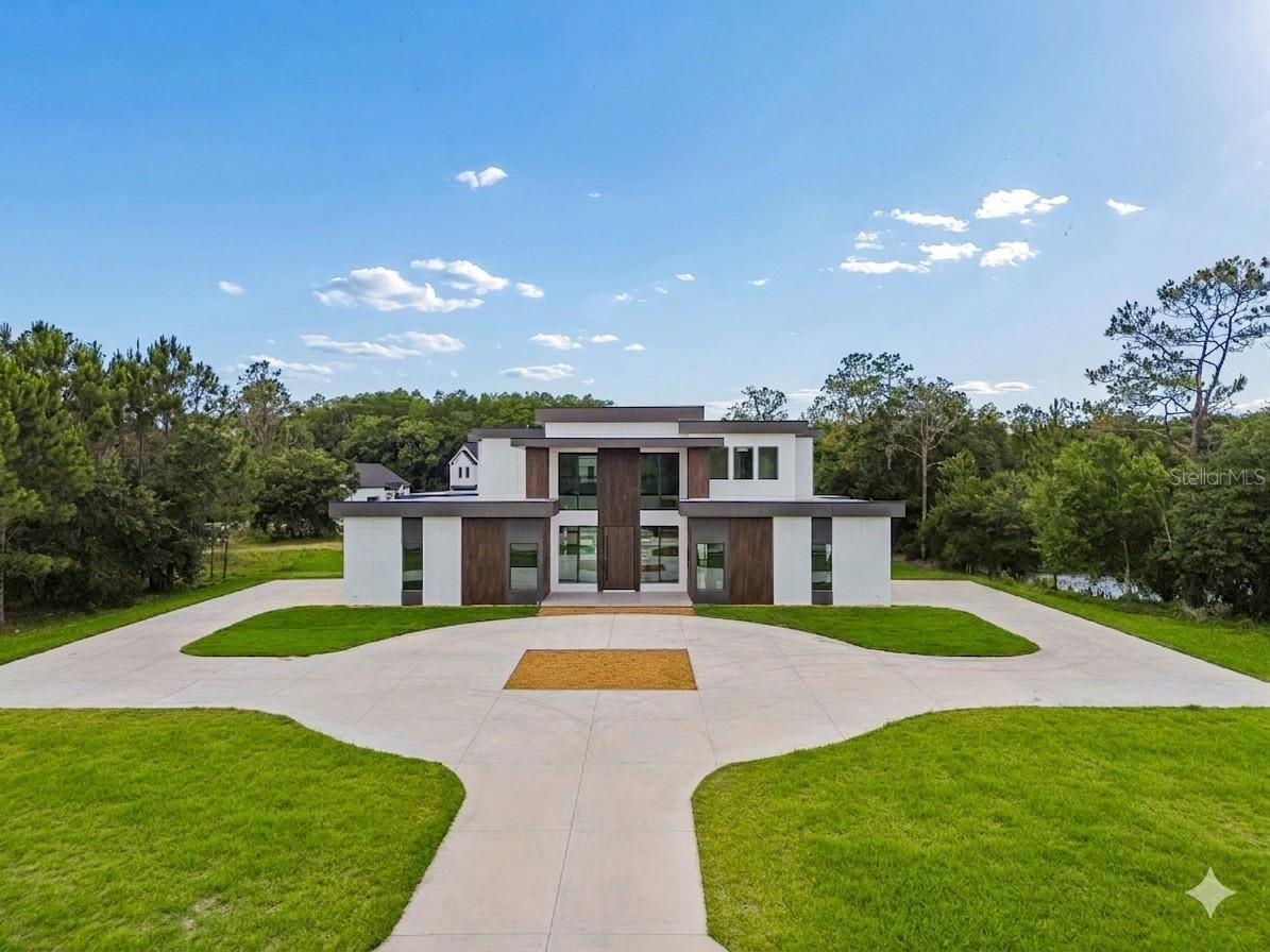 144 KEYSTONE PALMS BLVD