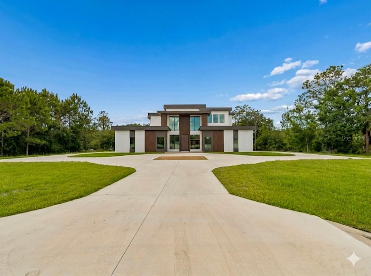 144 KEYSTONE PALMS BLVD