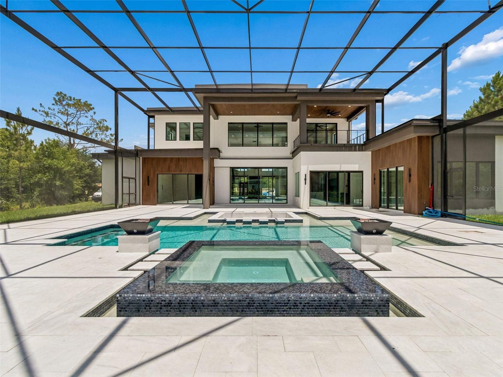 144 KEYSTONE PALMS BLVD