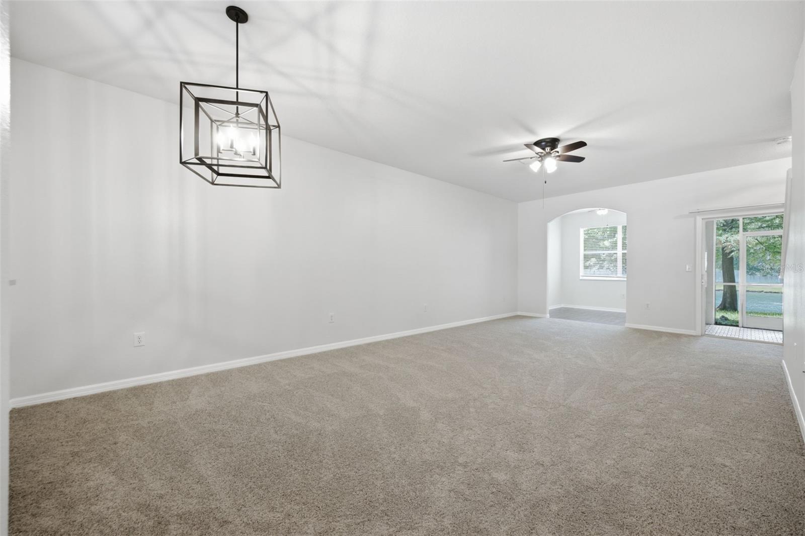 3553 HIGH HAMPTON CIR