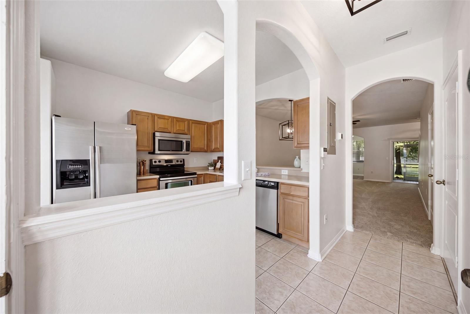 3553 HIGH HAMPTON CIR