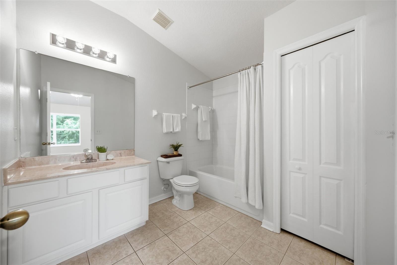 3553 HIGH HAMPTON CIR