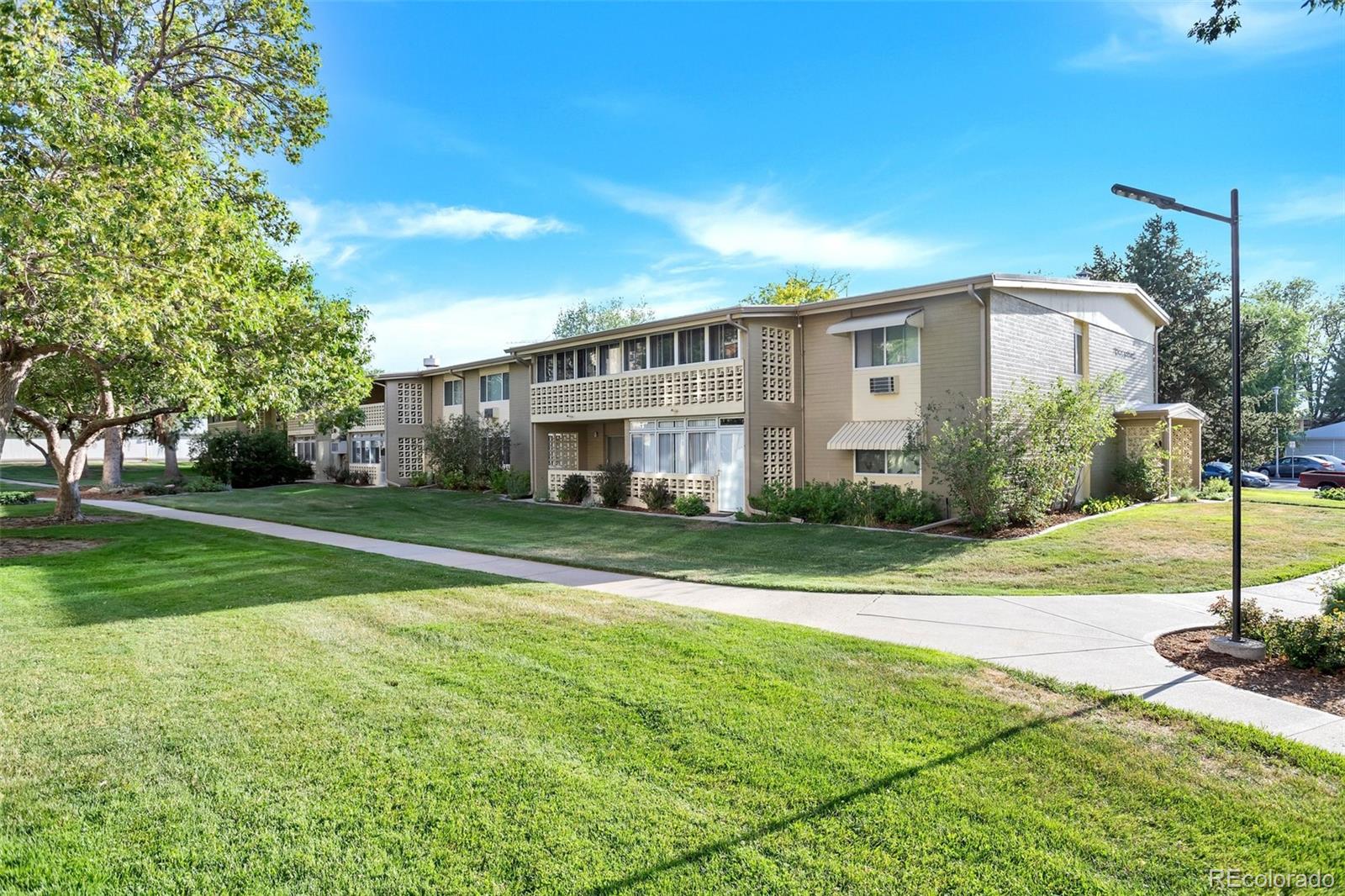 710 S Clinton Street Unit: 10A