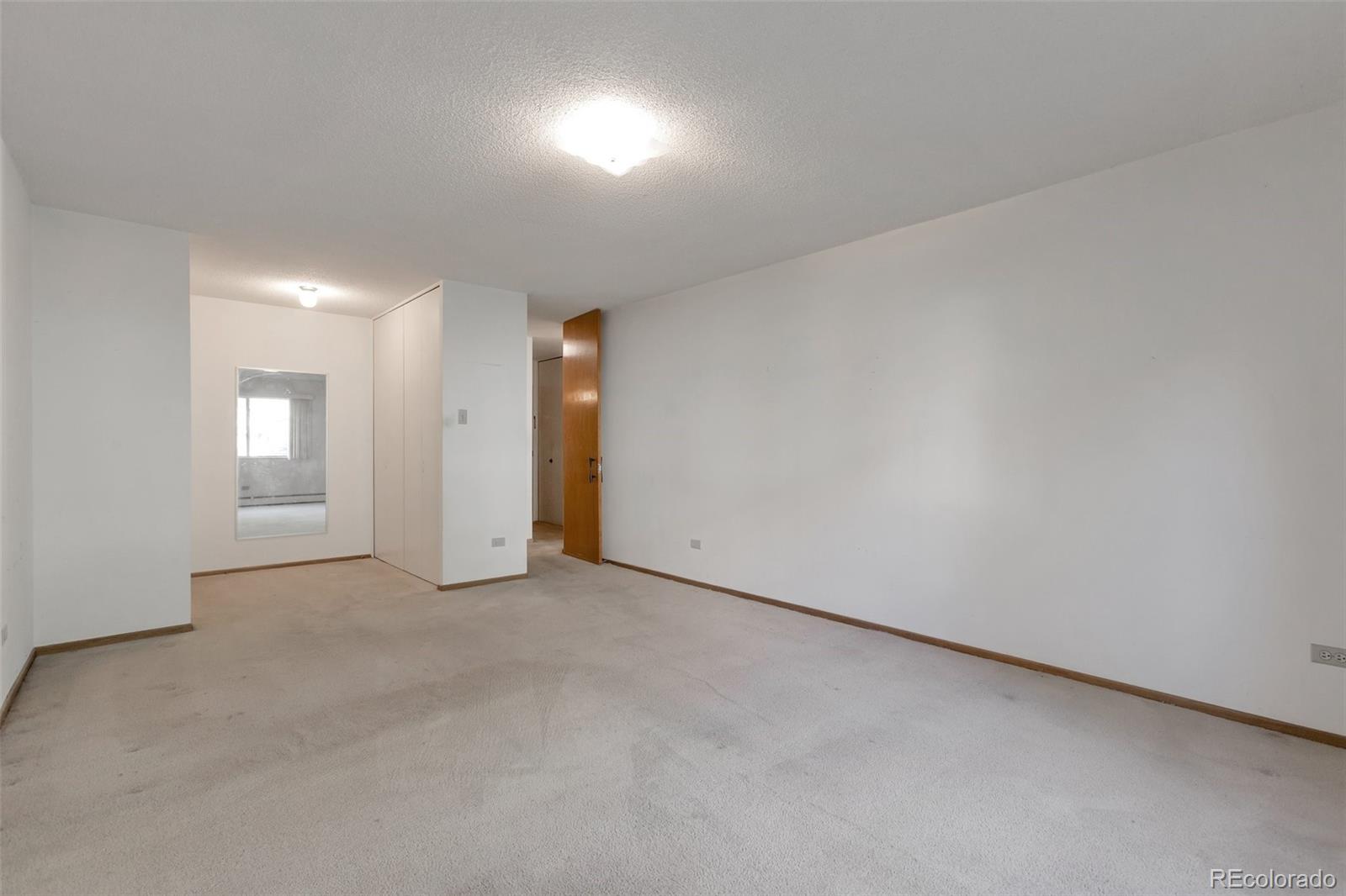 710 S Clinton Street Unit: 10A