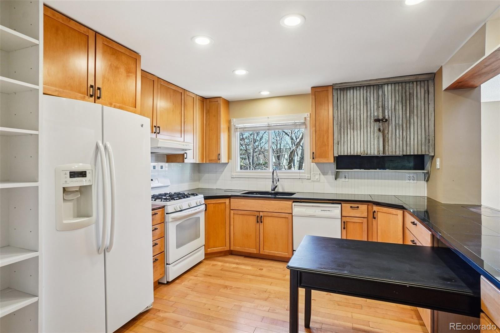 9025 W Arizona Drive