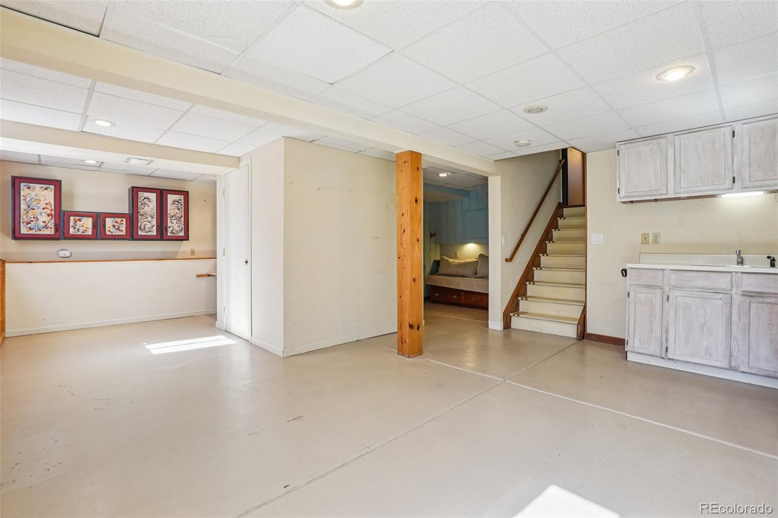 9025 W Arizona Drive