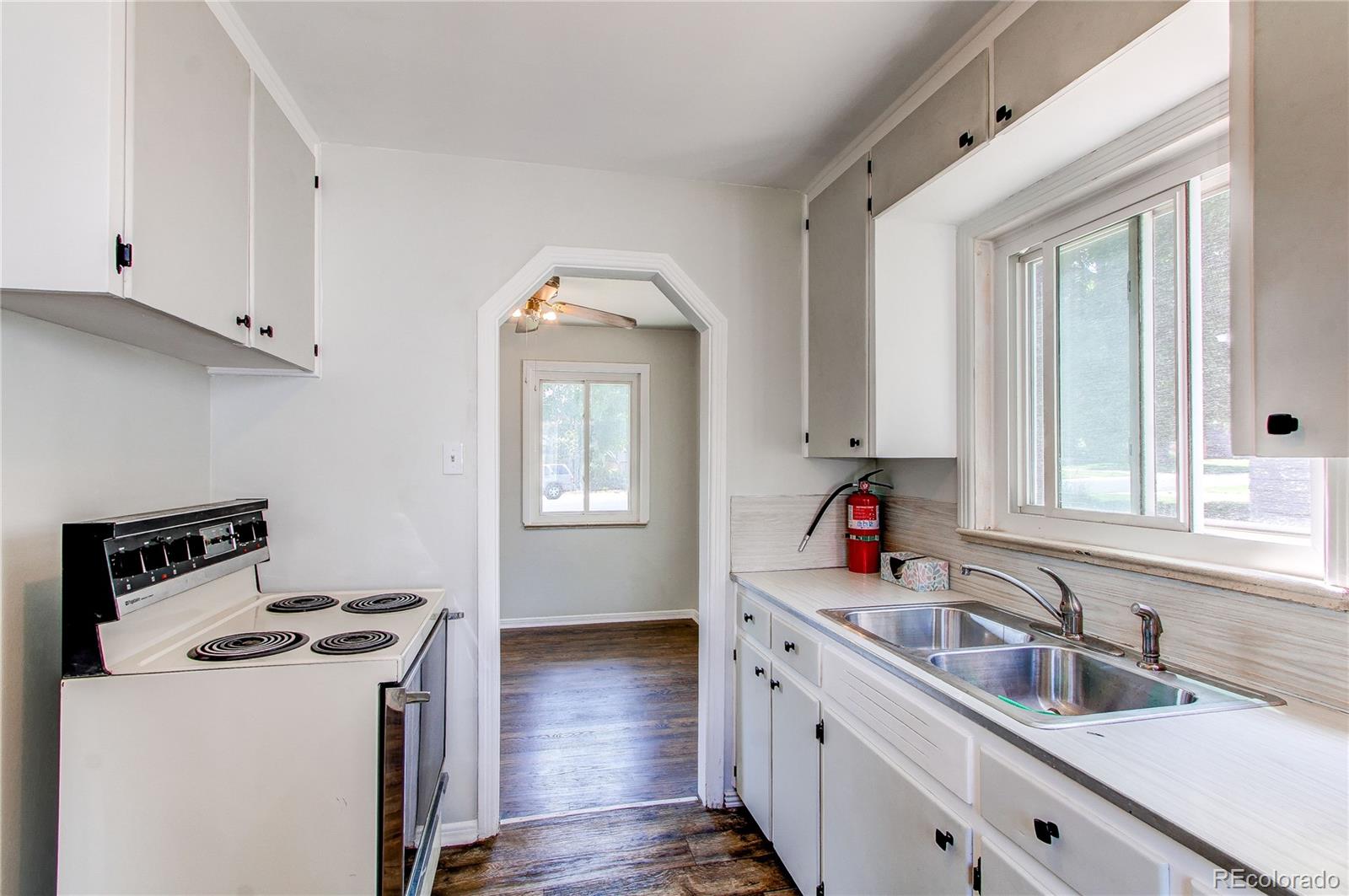 3311 S Eudora Street