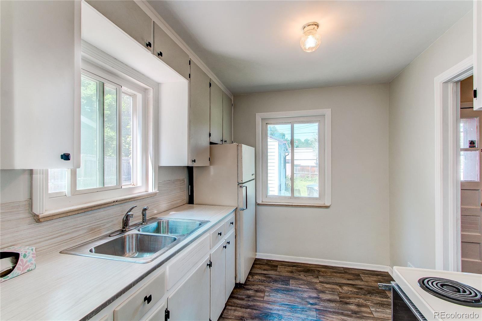 3311 S Eudora Street