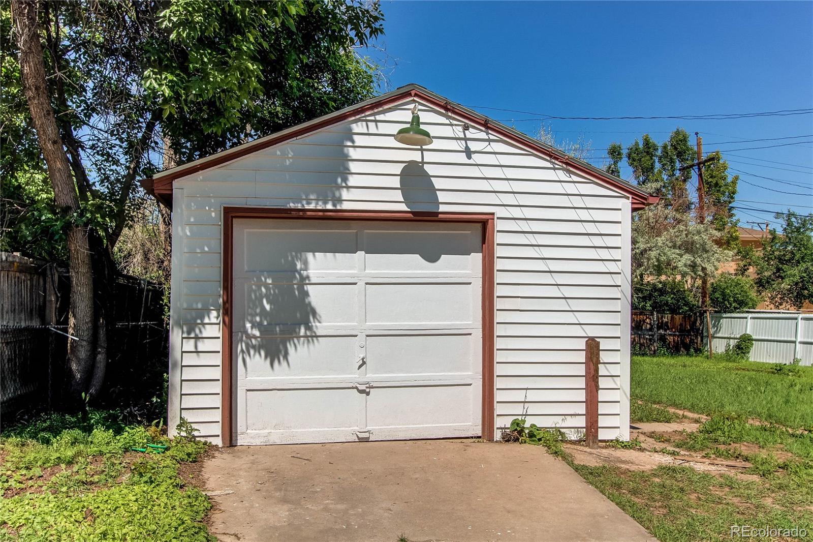 3311 S Eudora Street