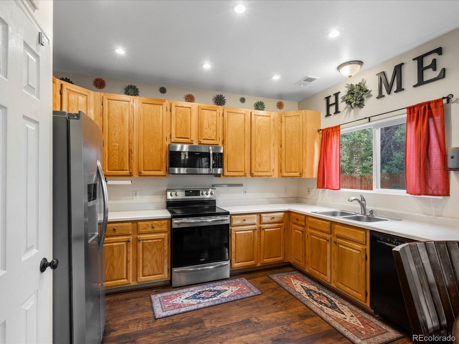 20280 E Red Fox Lane