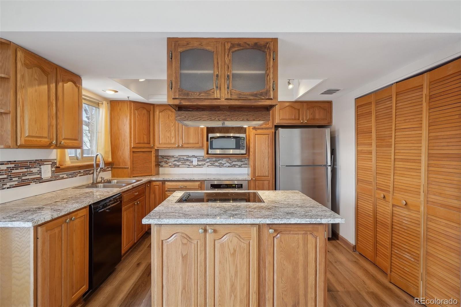 12531 W Alameda Drive