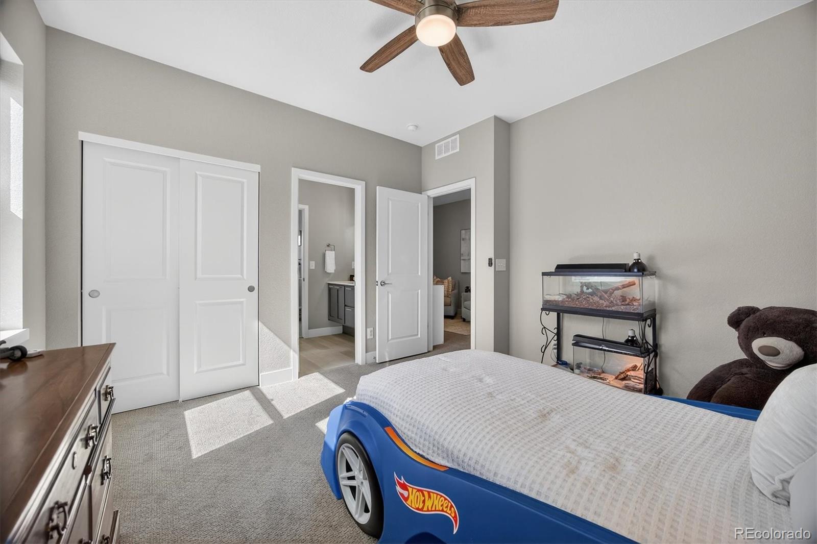 6760 Mariposa Court