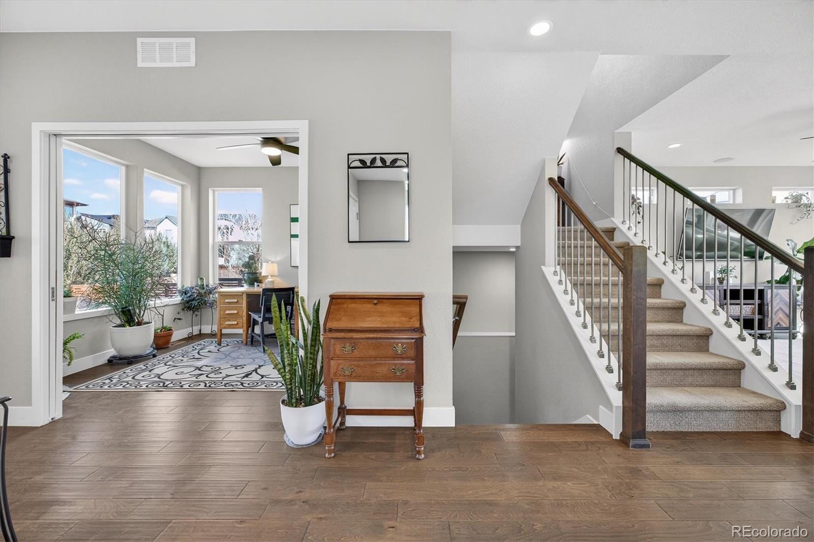 6760 Mariposa Court