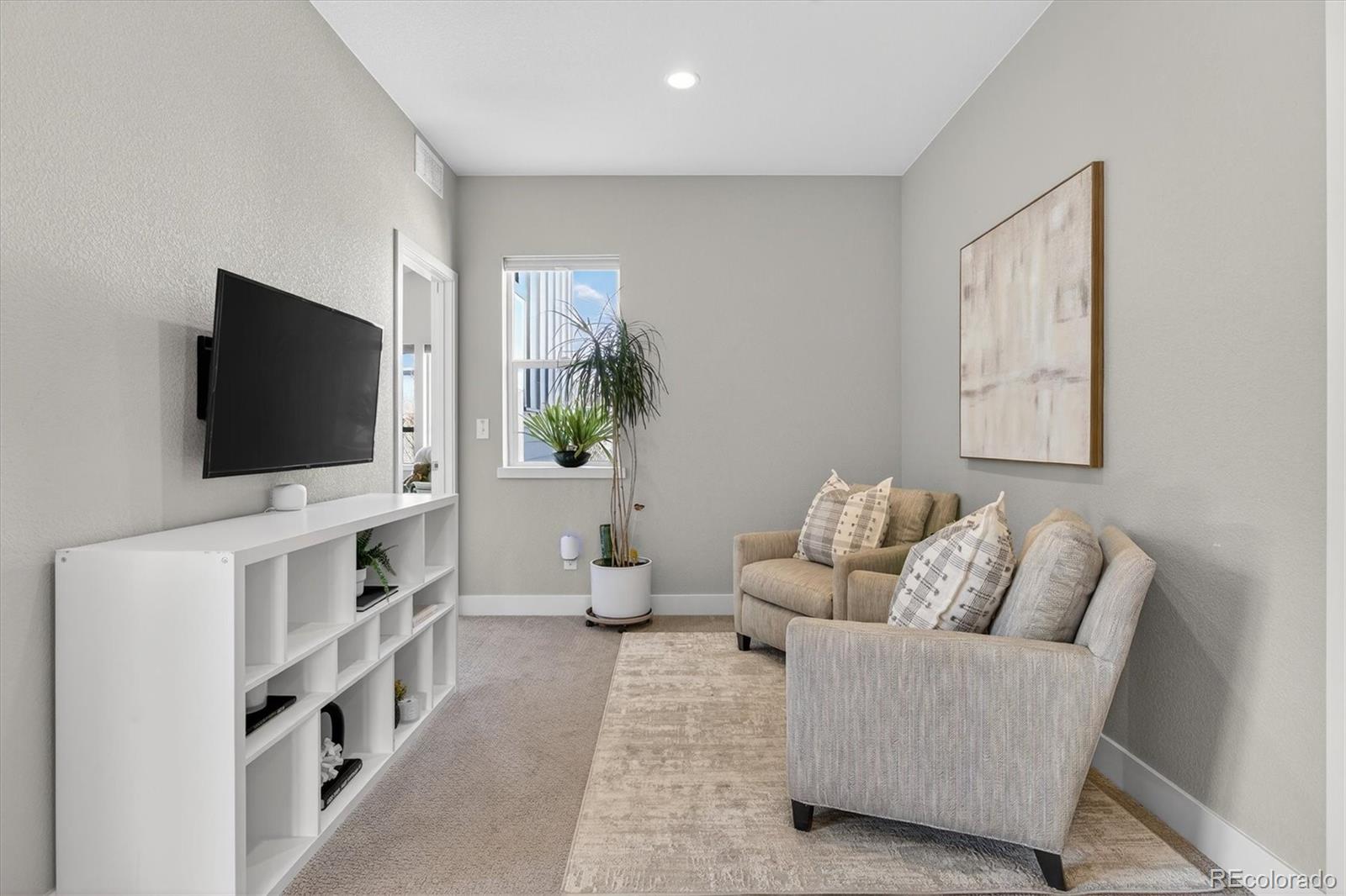 6760 Mariposa Court