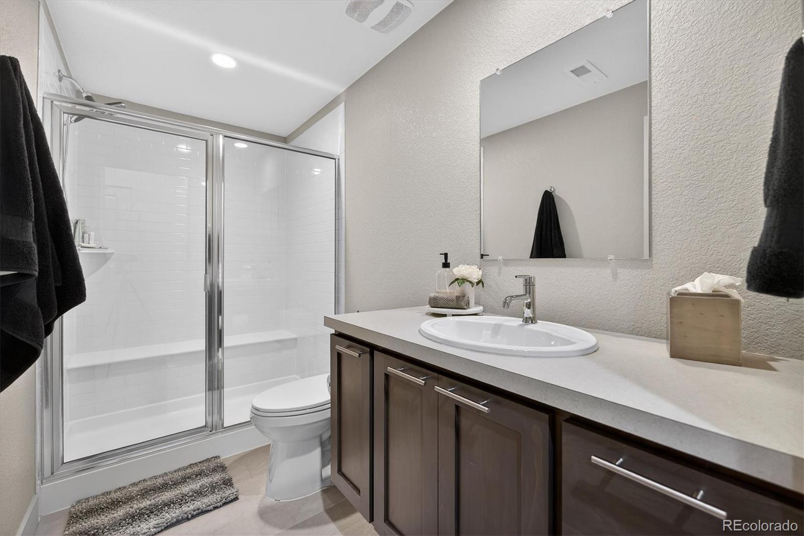 6760 Mariposa Court