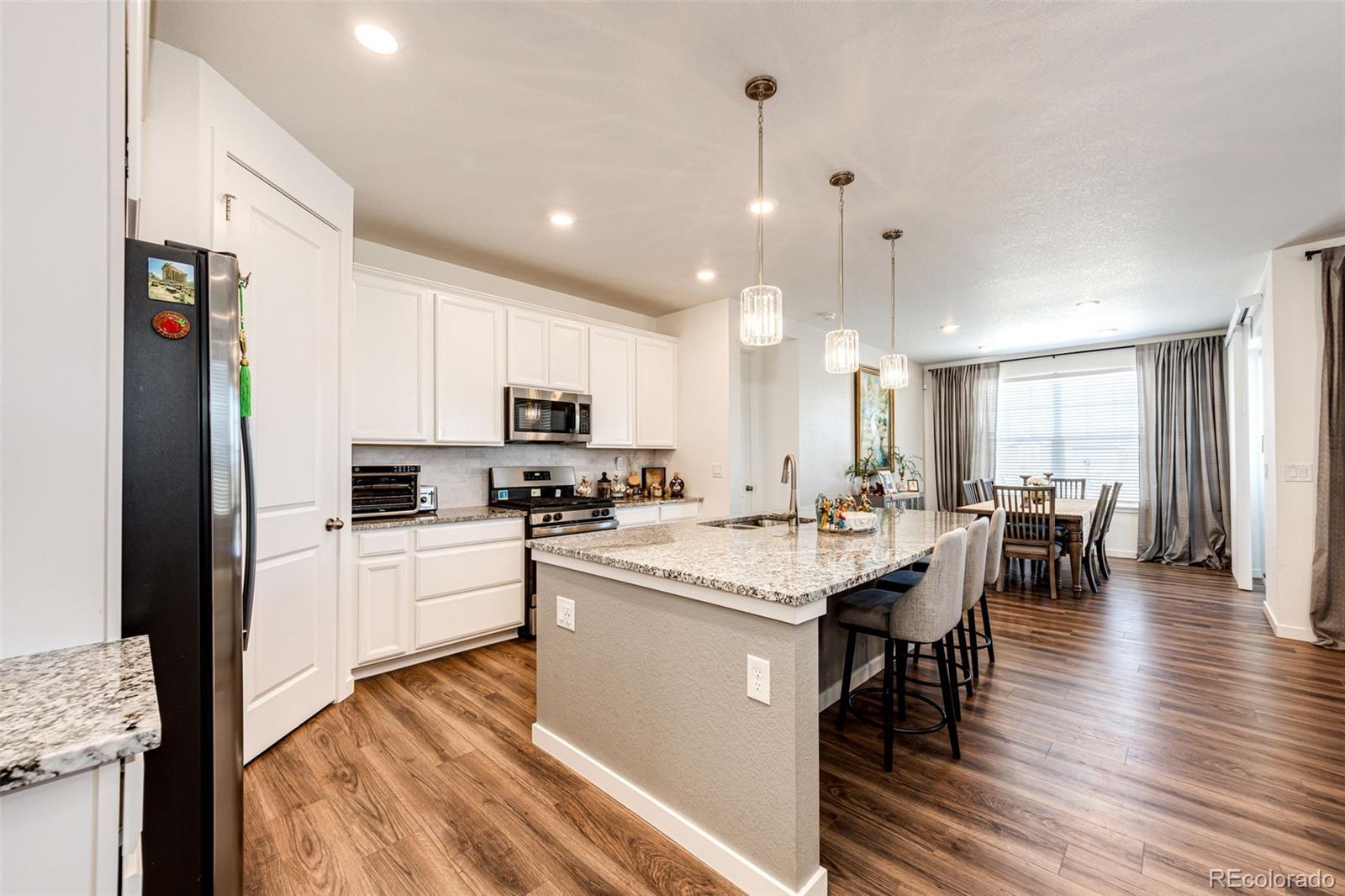 905 Pine Ridge Street