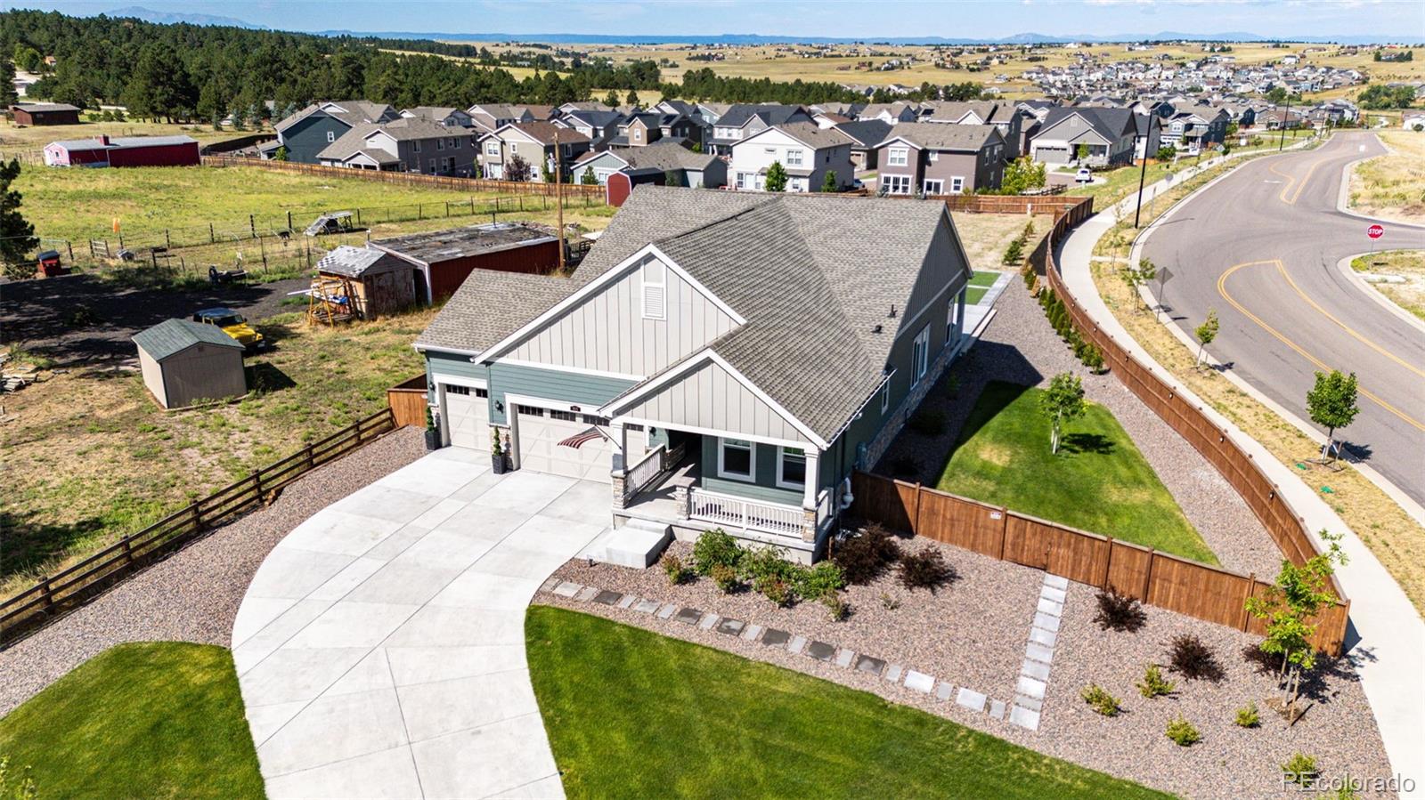 905 Pine Ridge Street