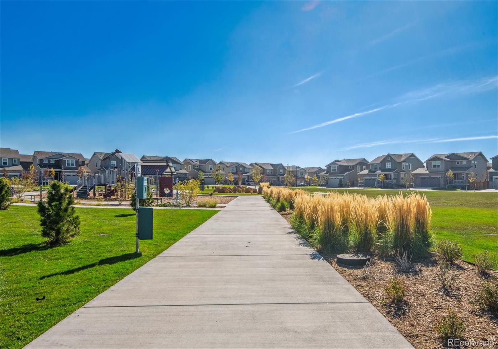 758 N Clubview Street