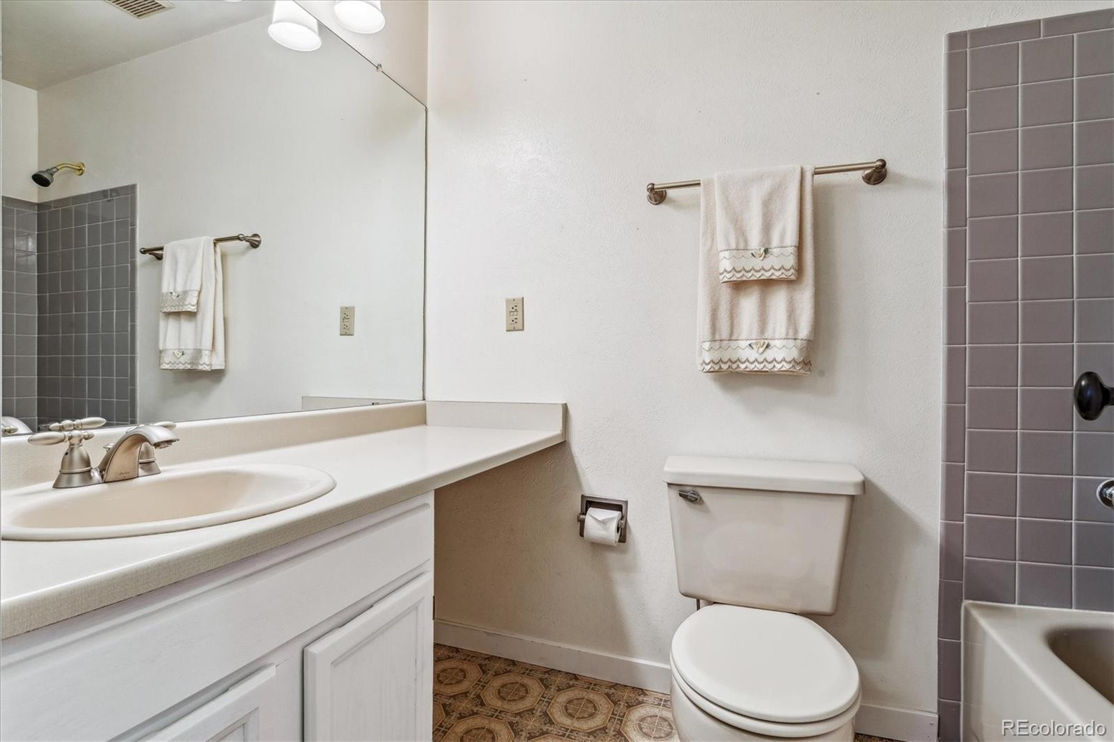 6044 Bow Meadows Drive