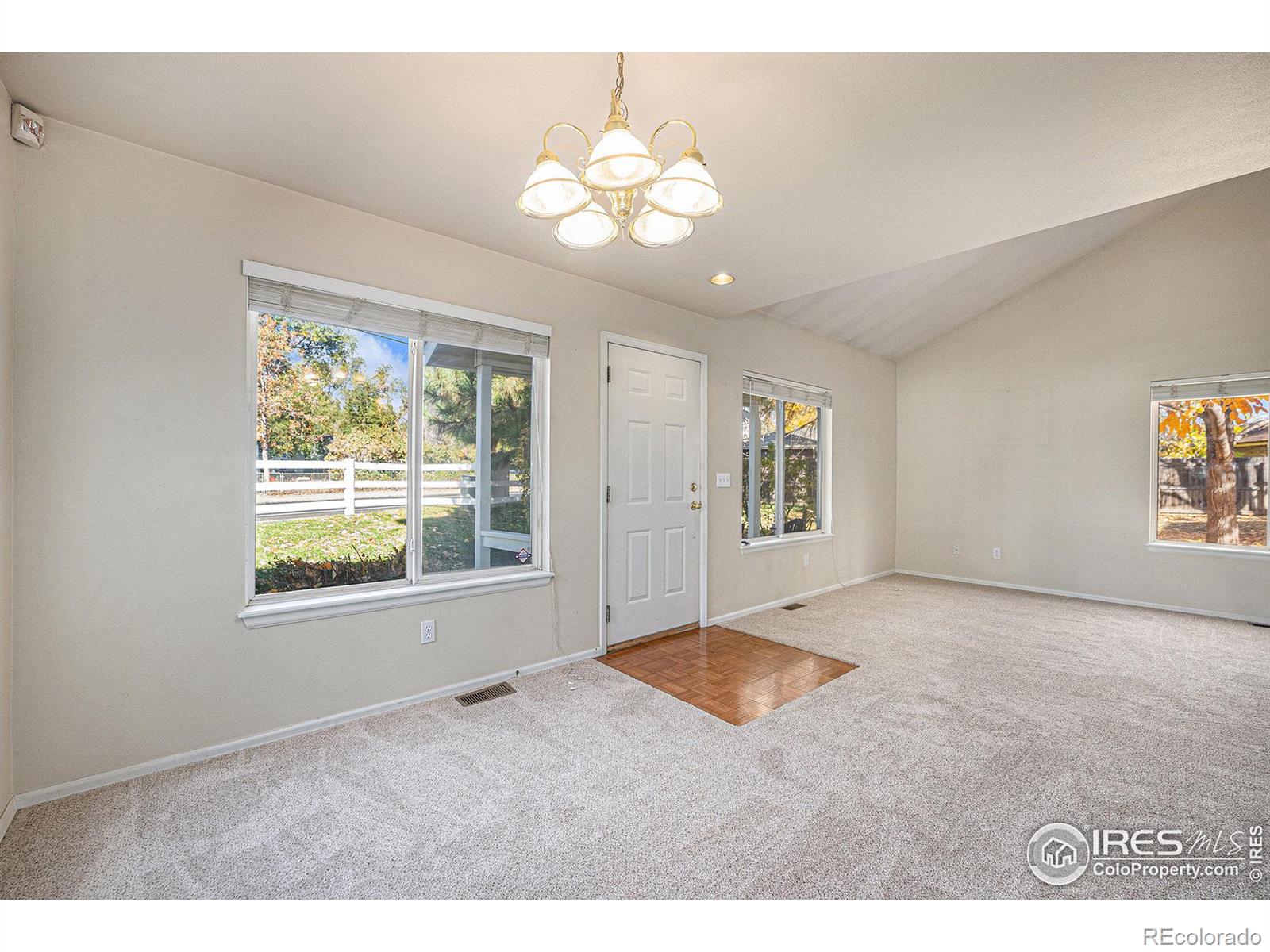 500 Lashley Street Unit: 13