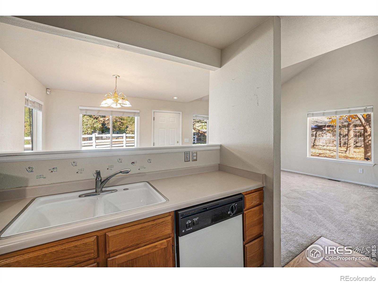 500 Lashley Street Unit: 13