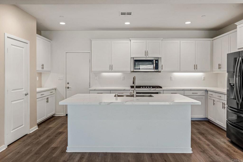 29811 Vista Ridge Road