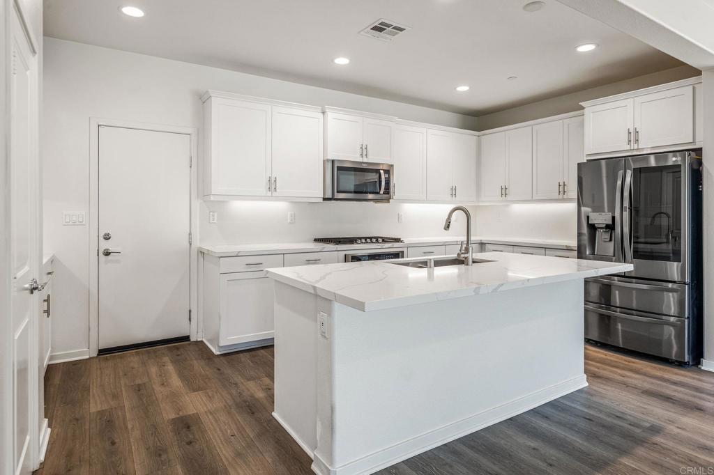 29811 Vista Ridge Road