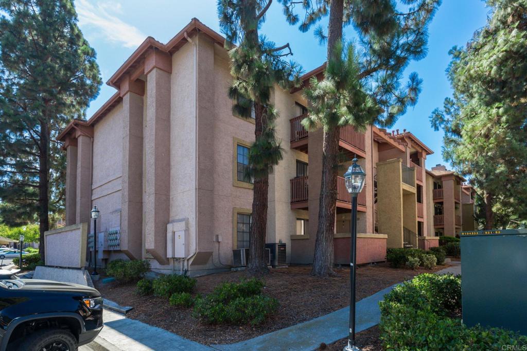 12043 Alta Carmel Court 117