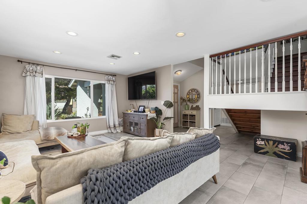 9721 Kenora Woods Lane