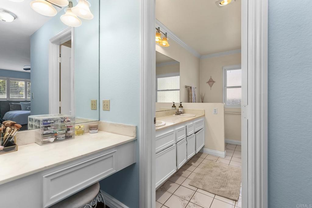 9721 Kenora Woods Lane