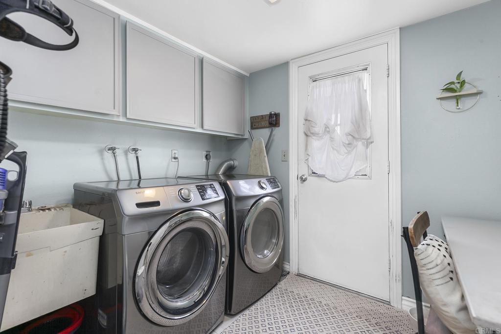 9721 Kenora Woods Lane